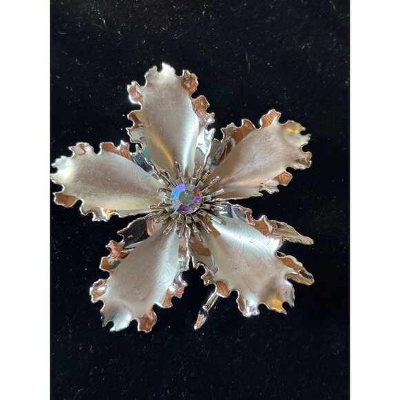 Vintage Silver-Tone Flower Brooch With Aurora Borealis Center Stone - Picture 7 of 9